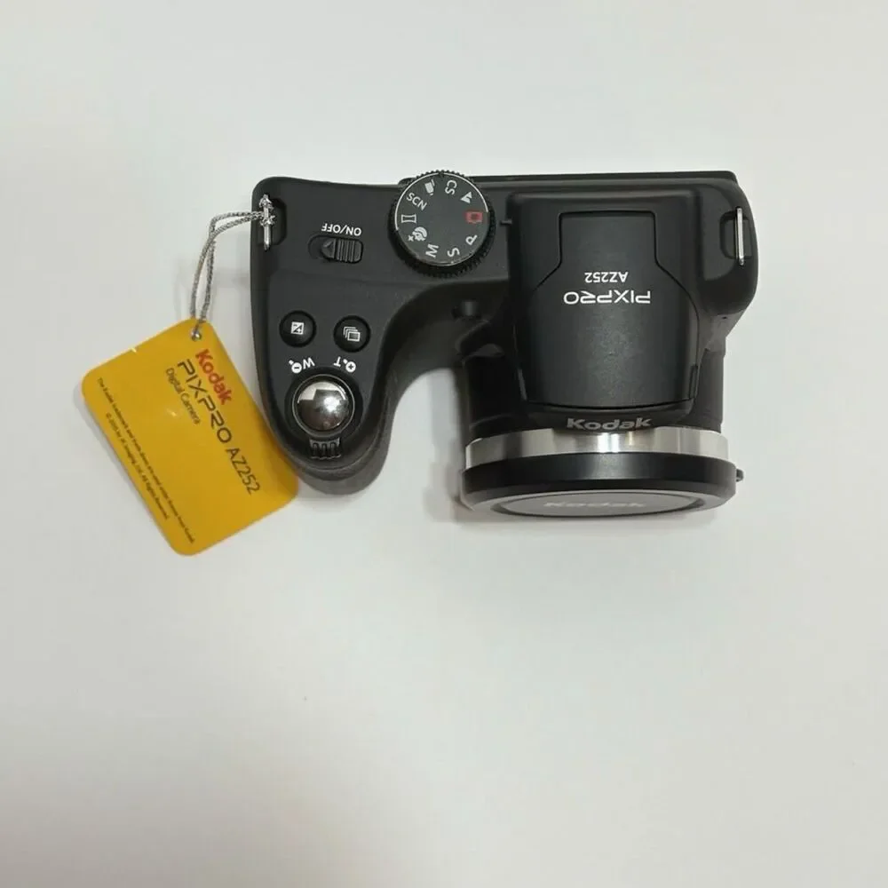 Kodak PIXPRO Az252 Point & Shoot Digital CAMERA 16mp 3